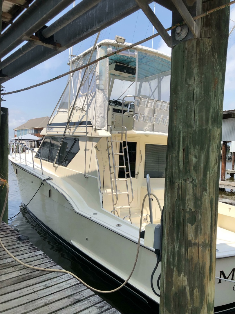 Megalodon 45ft Hatteras Yacht For Sale