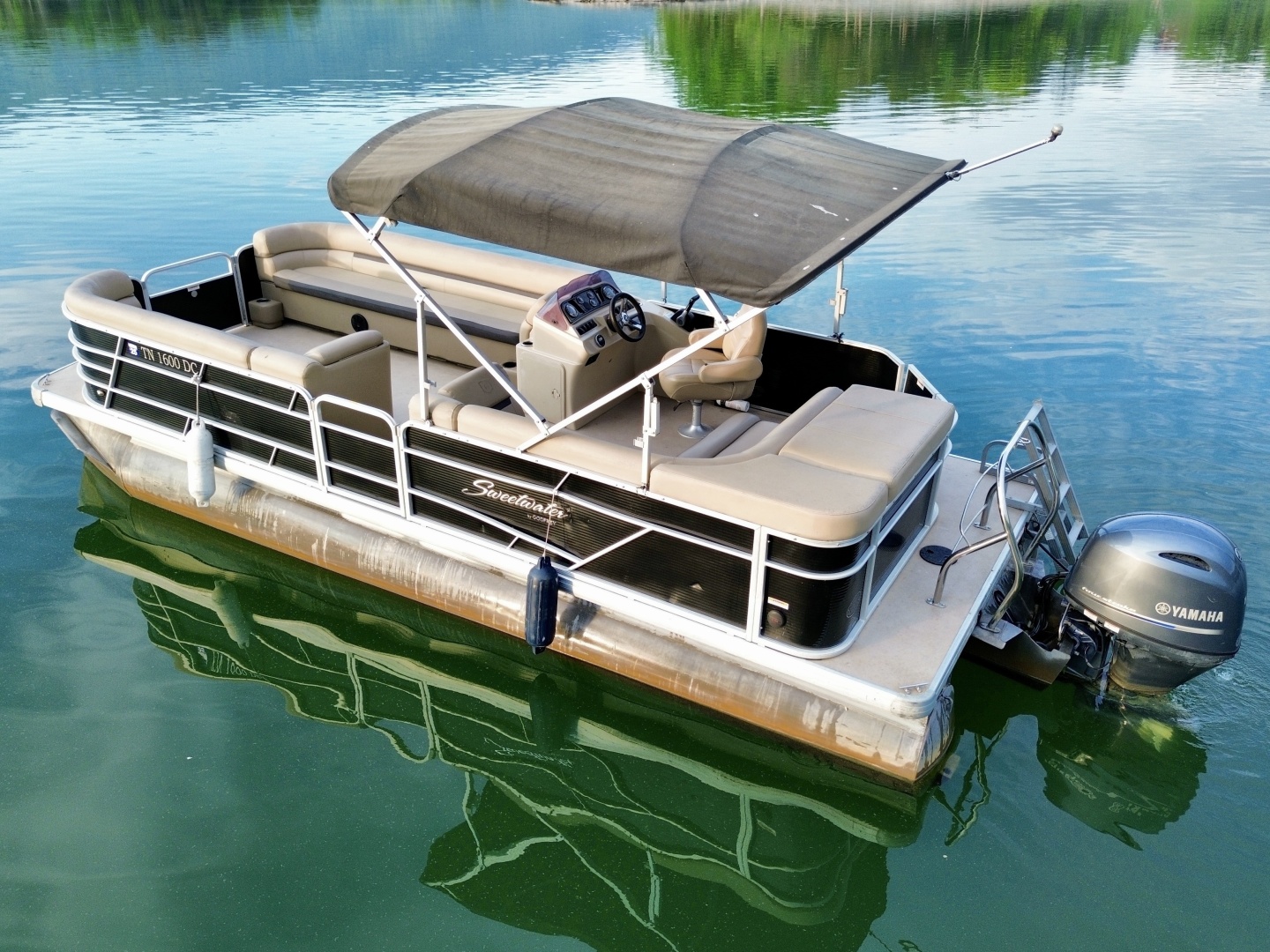 24ft Sweetwater Yacht For Sale