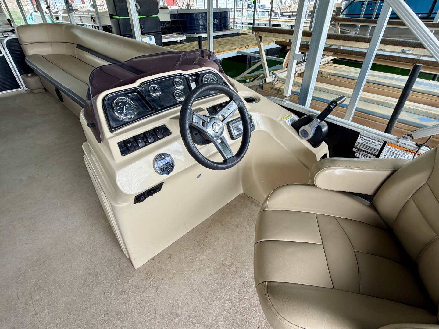 2019 Sweetwater 2386 Cruise Pontoon