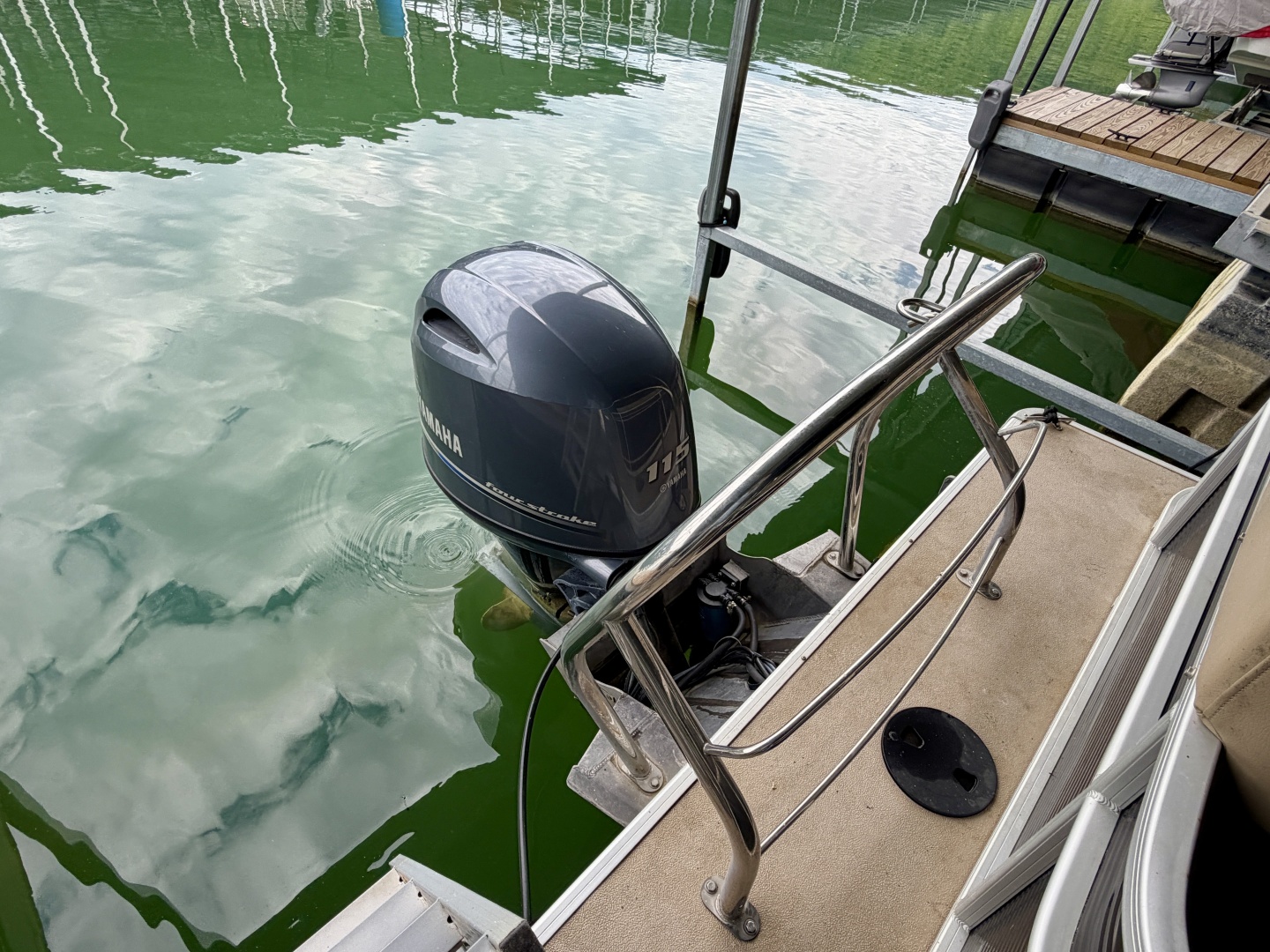 2019 Sweetwater 2386 Cruise Pontoon