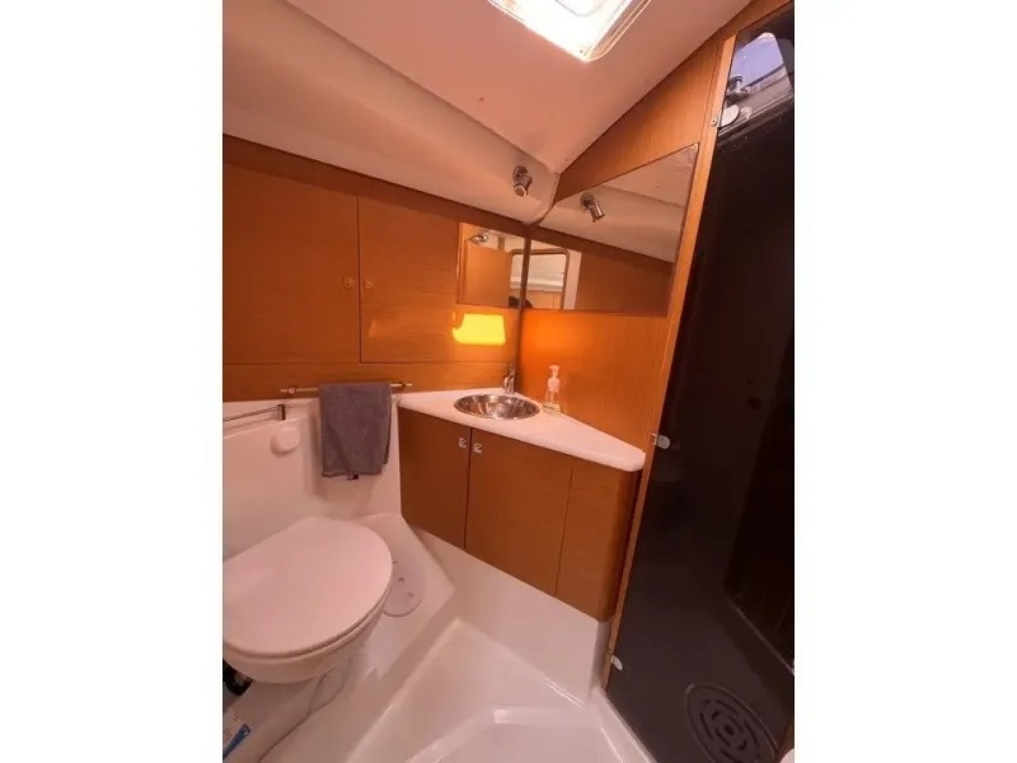 2011 Jeanneau 50 Deck Saloon 49ft Jeanneau Yacht For Sale