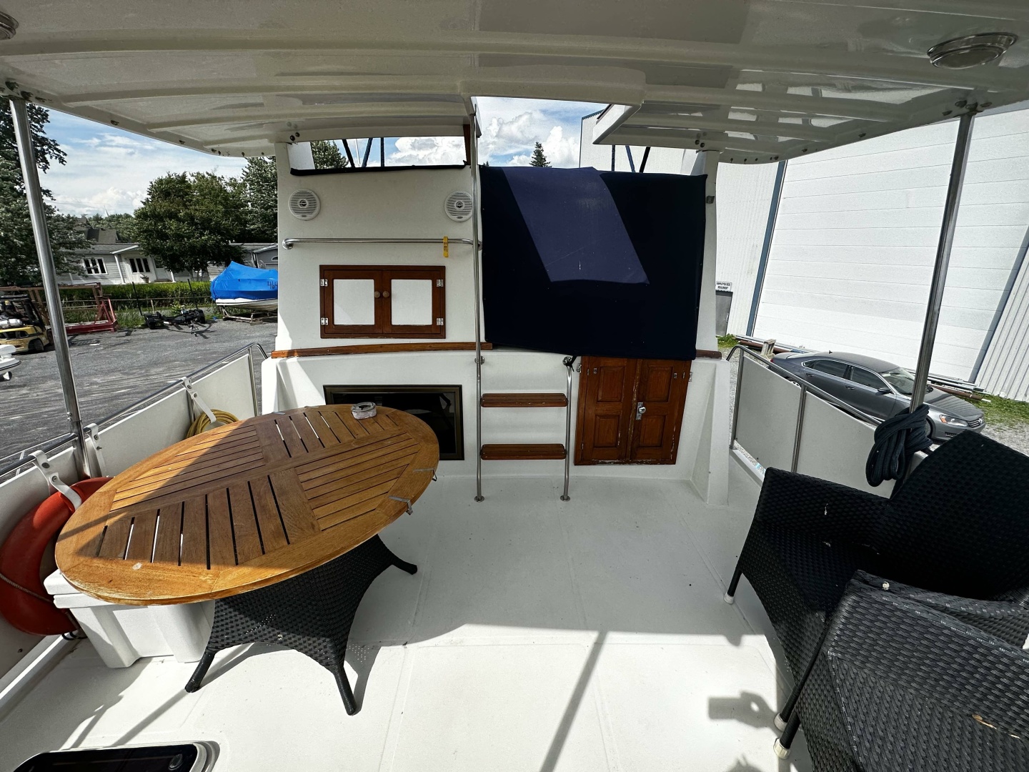 1990 Marine Trader 