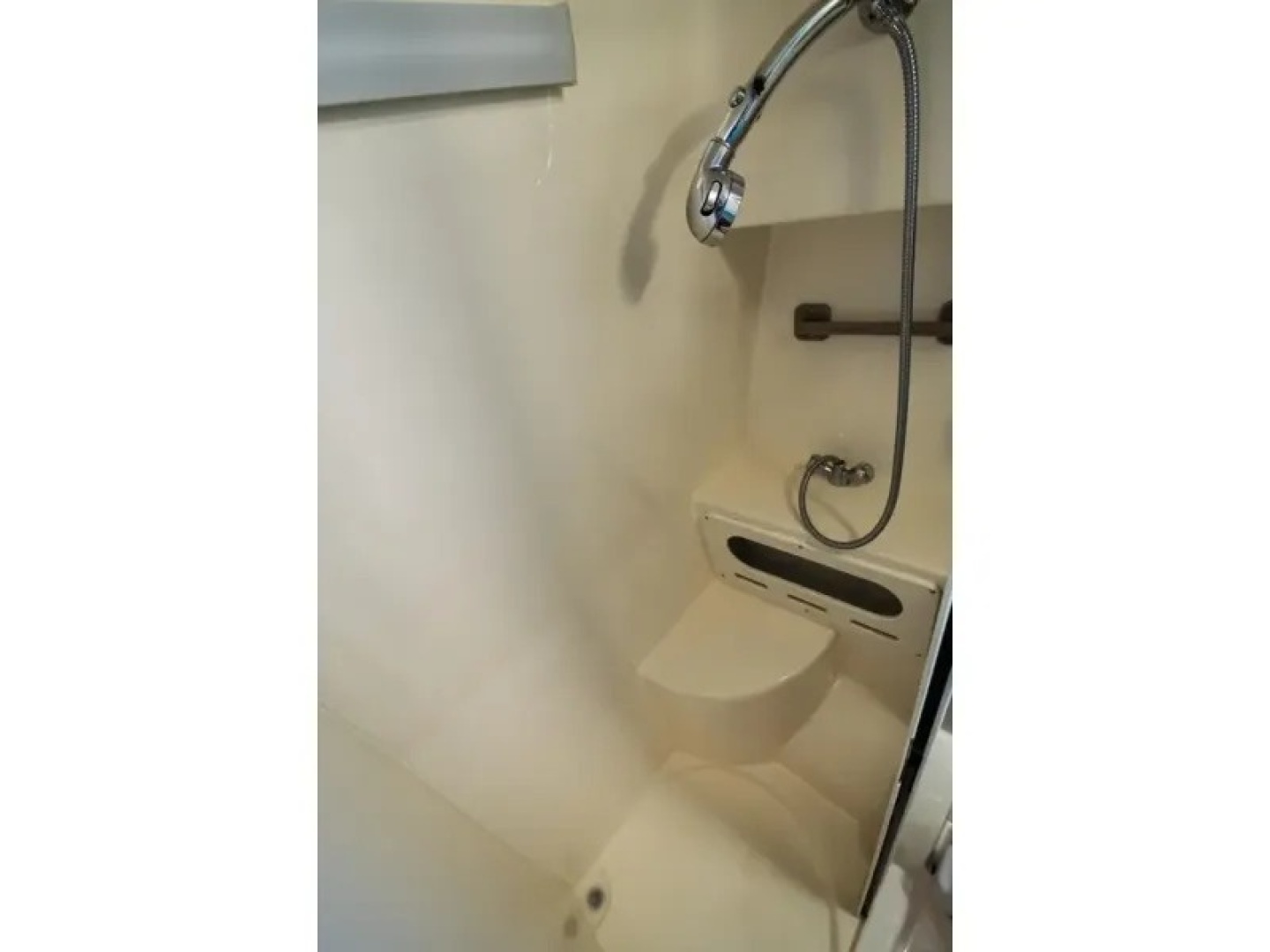 2003 Rinker Fieste Vee 342