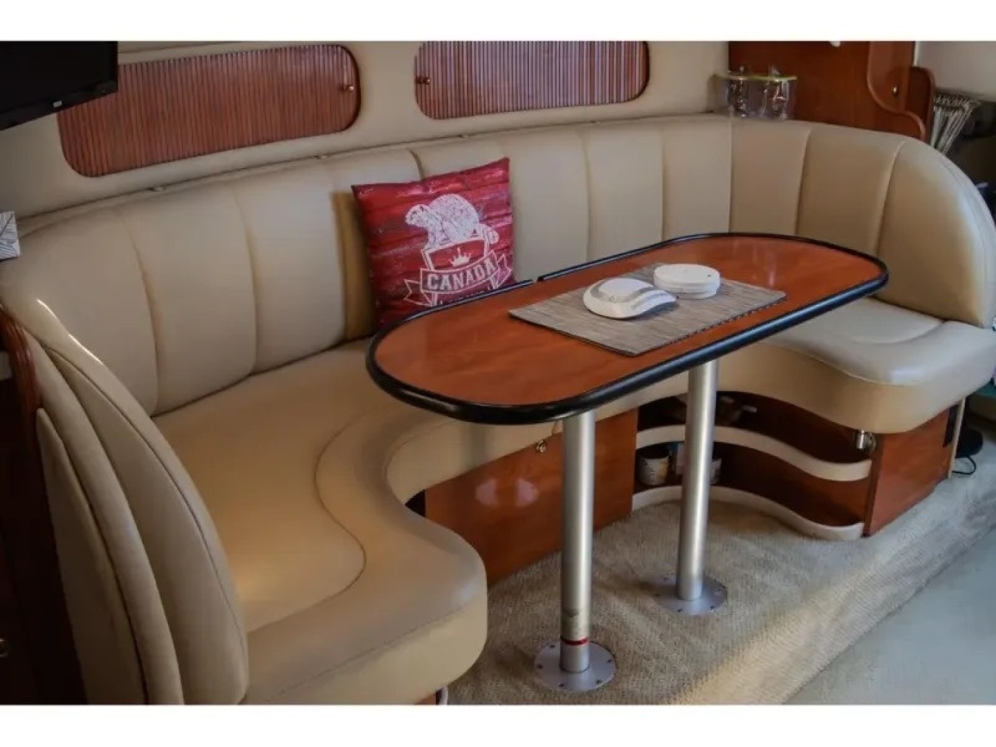 2003 Rinker Fieste Vee 342