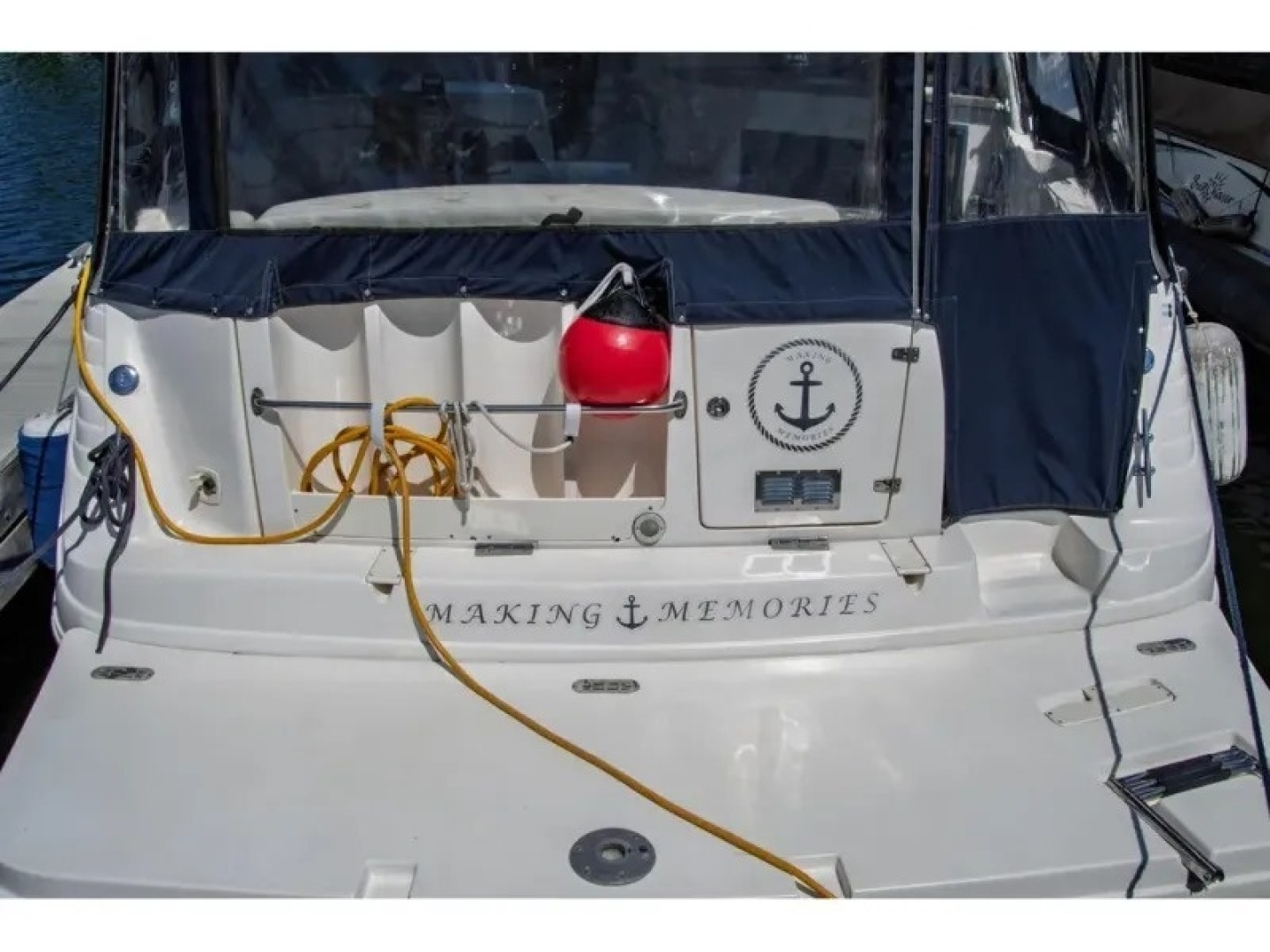 2003 Rinker Fieste Vee 342