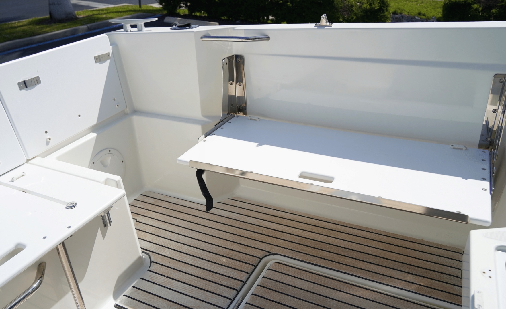 26ft Jeanneau Yacht For Sale