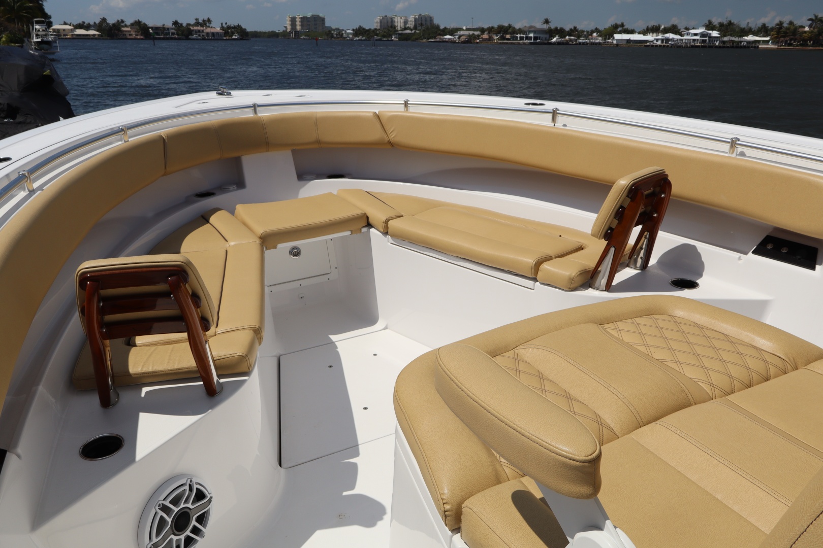 32ft Sportsman Yacht For Sale