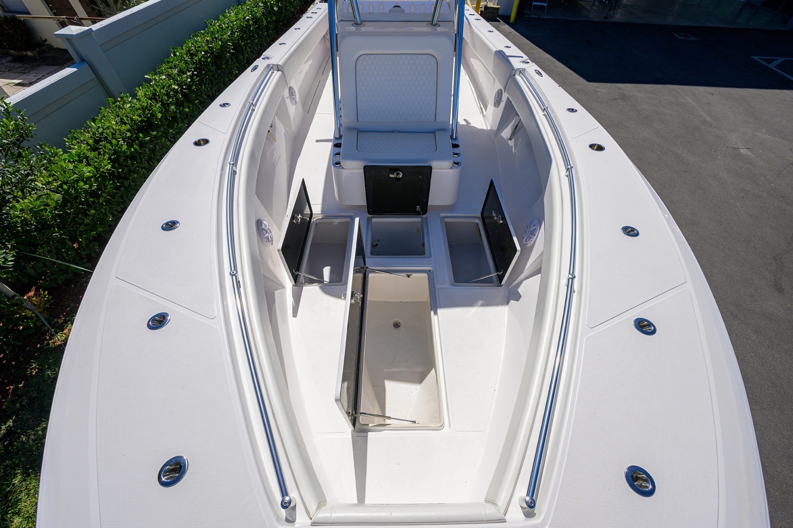 33ft Sea Hunter Yacht For Sale