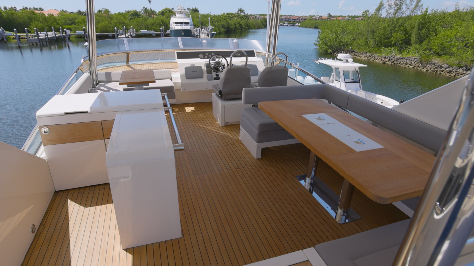 2014 Pre Owned 78 Fairline.00_00_28_09.Still007