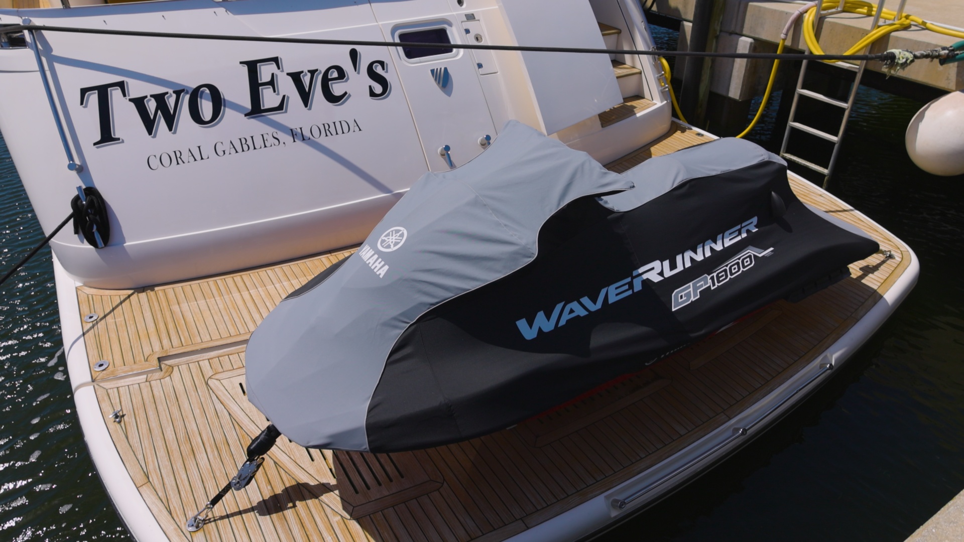 2014 Pre Owned 78 Fairline.00_00_21_12.Still010