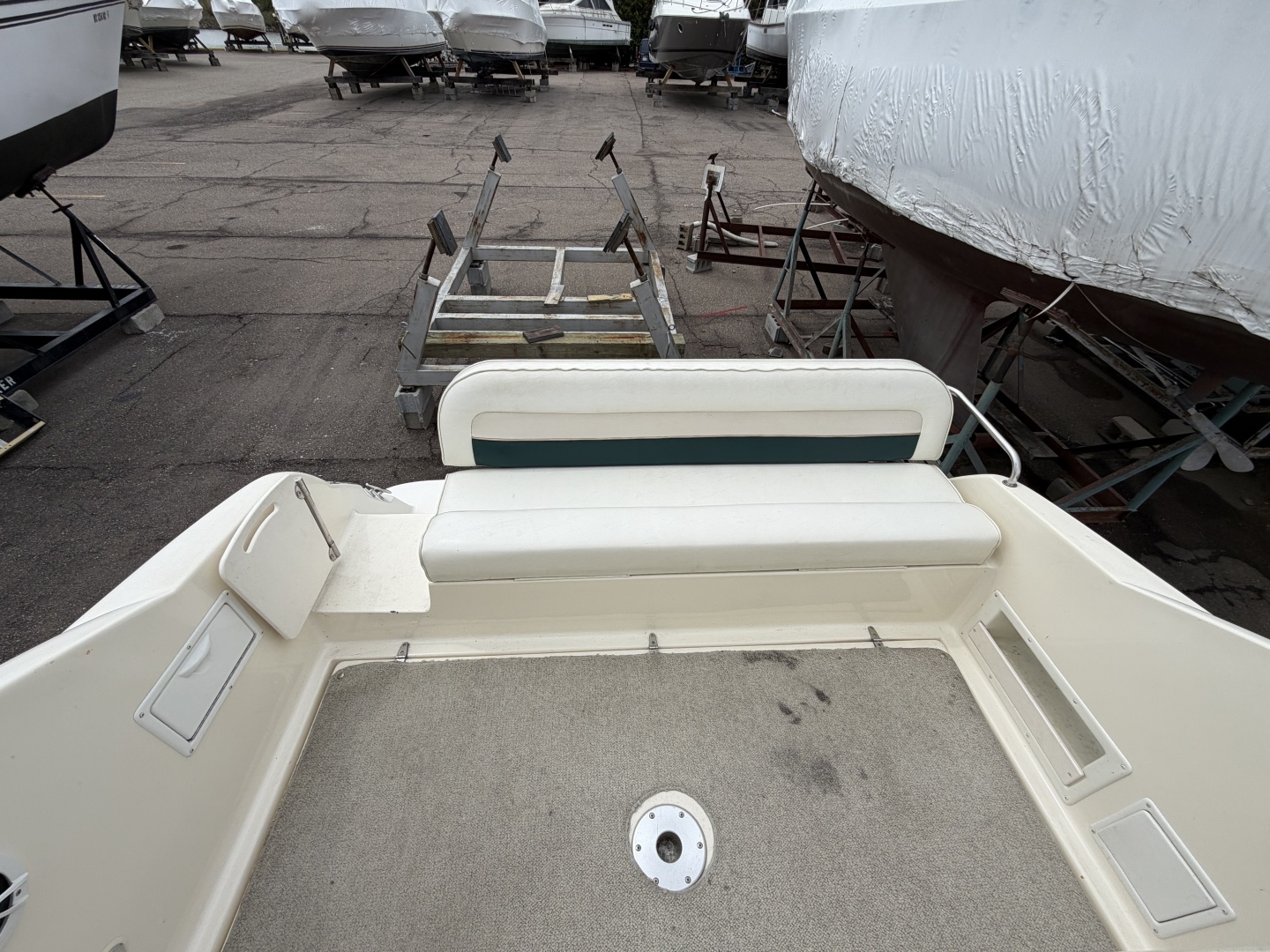 26ft Rinker Yacht For Sale