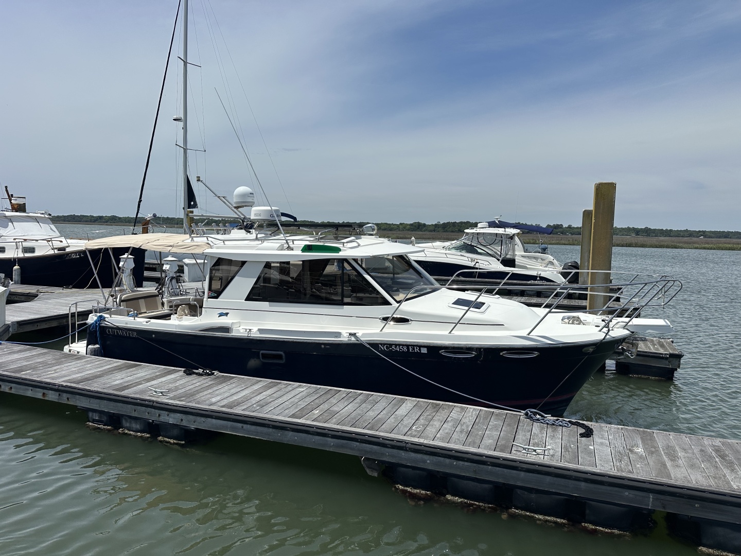 Seahorse 33ft Cutwater Yacht For Sale