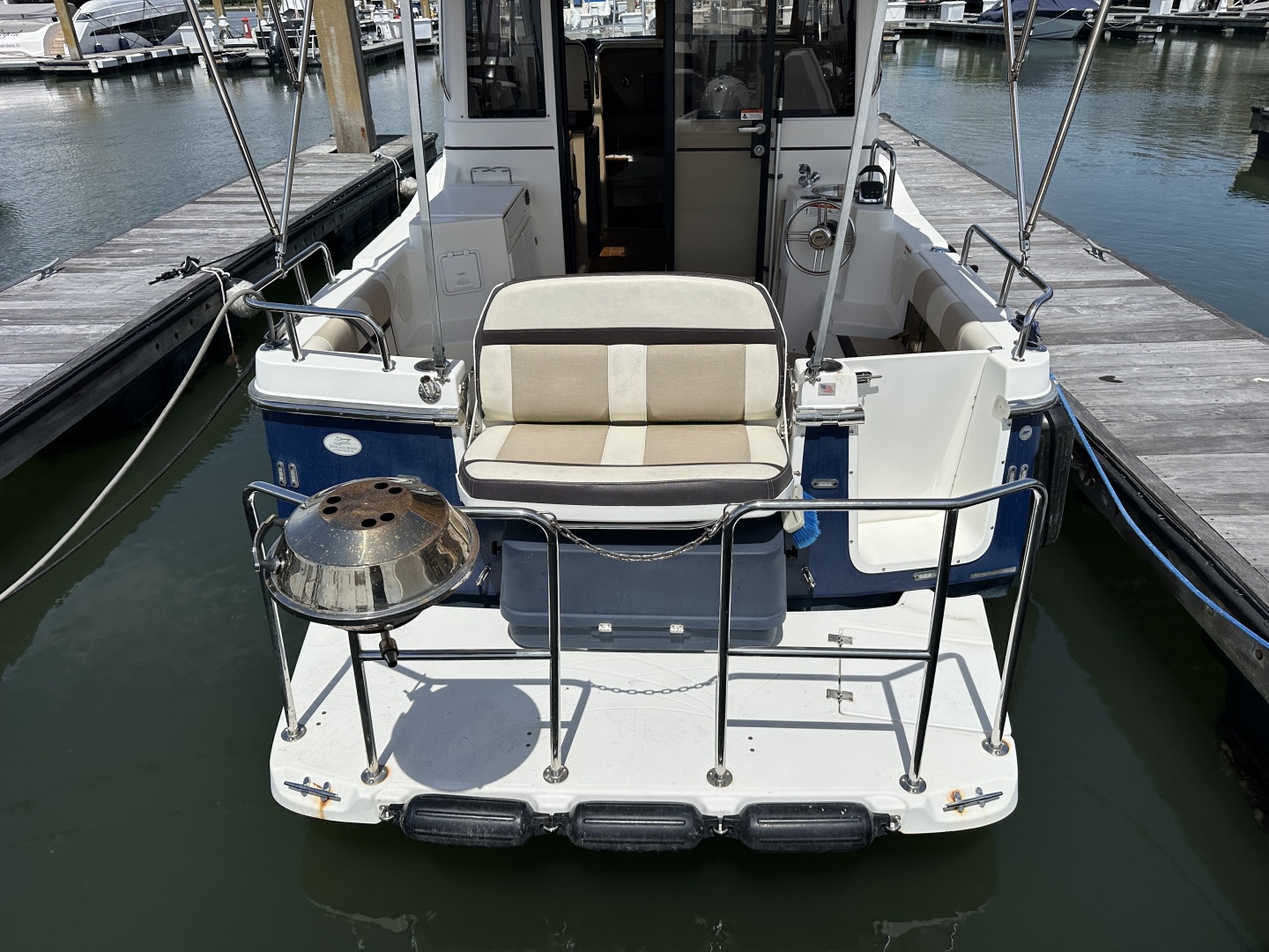 Seahorse 33ft Cutwater Yacht For Sale