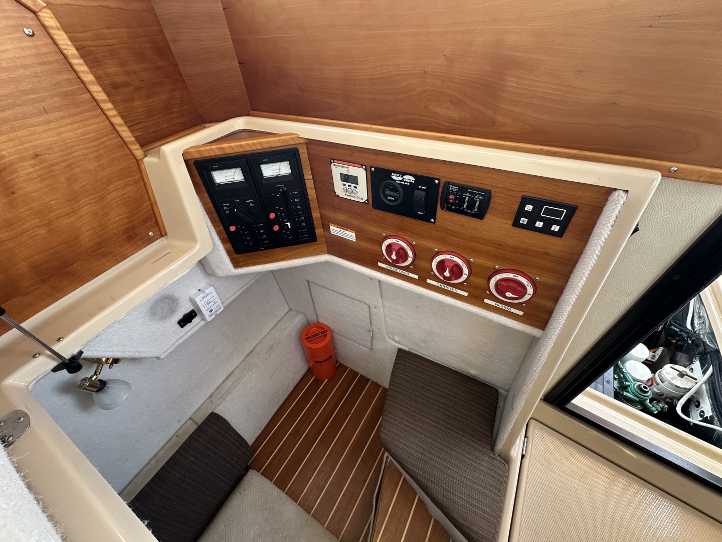 Seahorse 33ft Cutwater Yacht For Sale