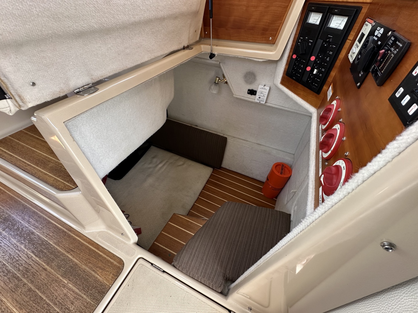 2016 Cutwater C-28 LE