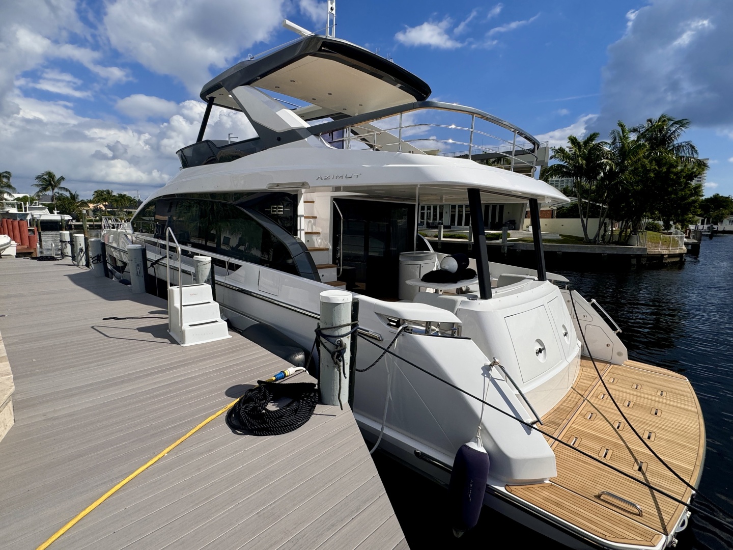 2025 Azimut 