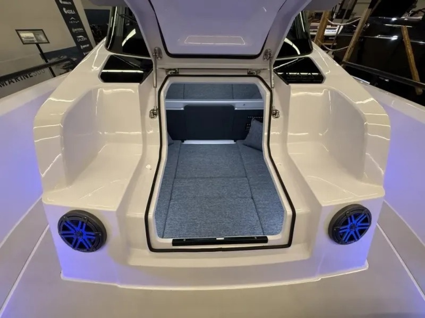 2026 Axopar 29 SUN TOP