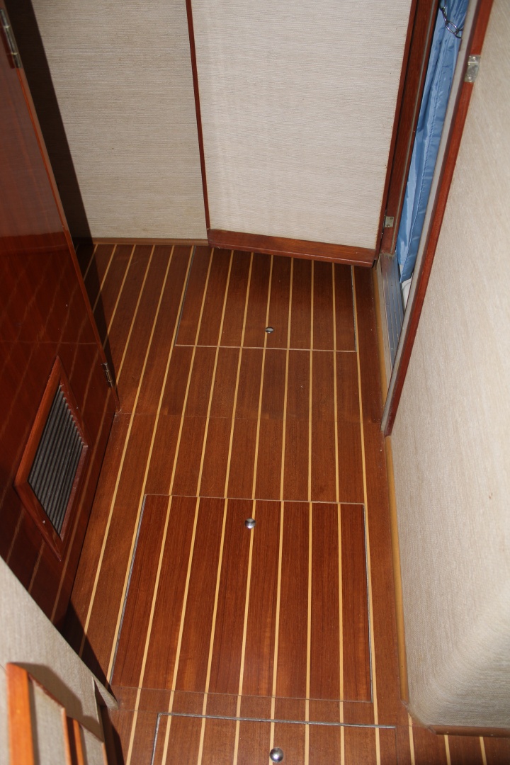 42 ft Bertram - Forward Berth Companionway