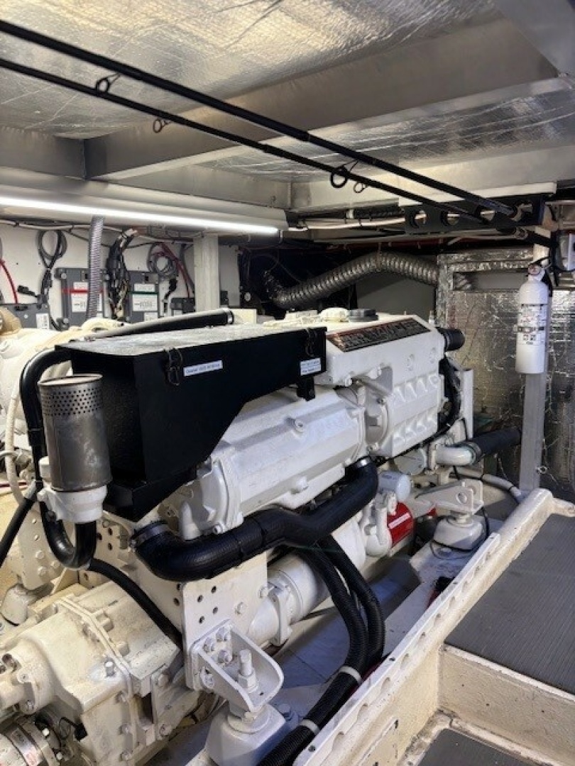 2001 Navigator Pilothouse