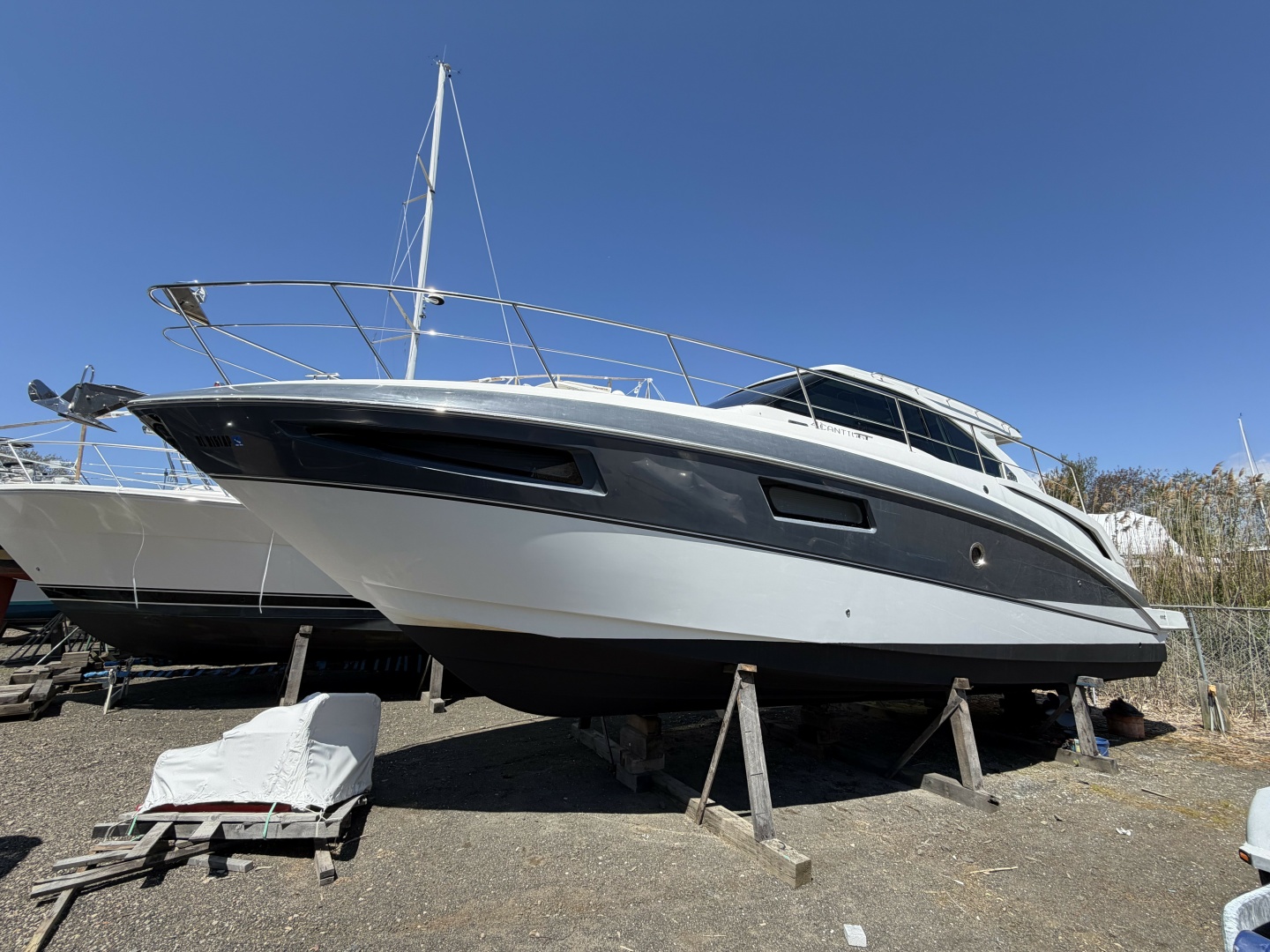 2016 Cruisers Yachts 41 Cantius
