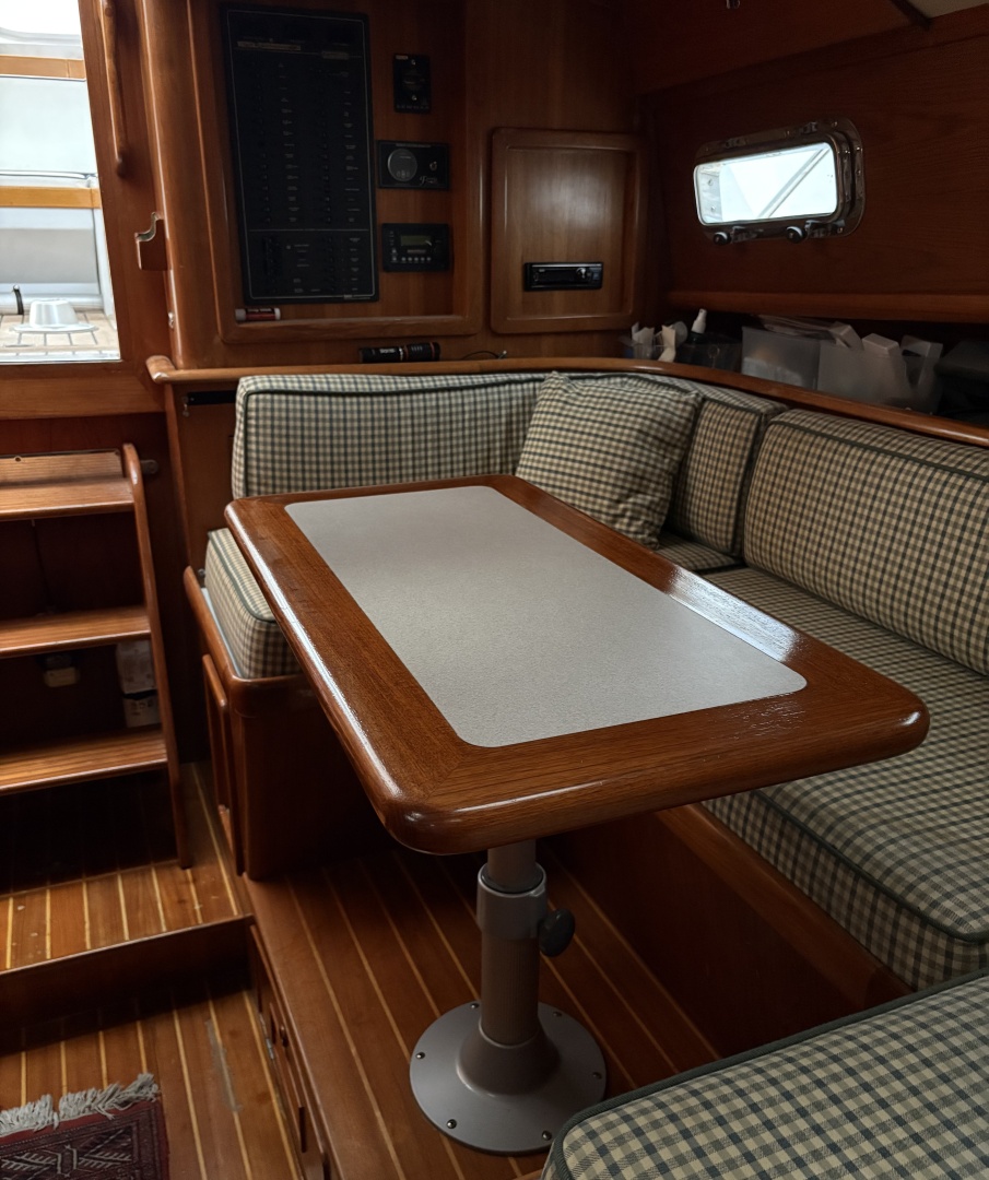 2000 Little Harbor 36 Express