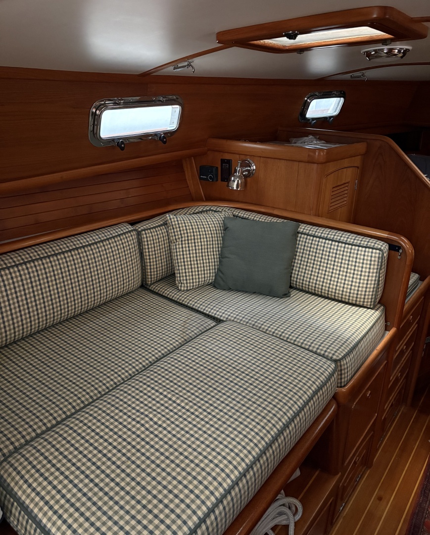 2000 Little Harbor 36 Express