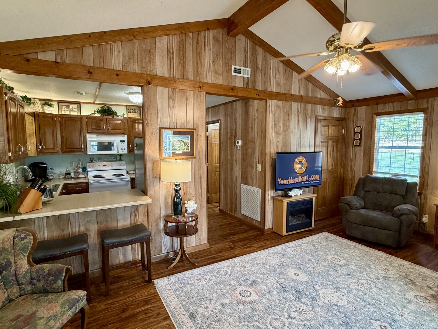 2002 Custom 20 x 53 Floating Cabin - Approx 999/sqft