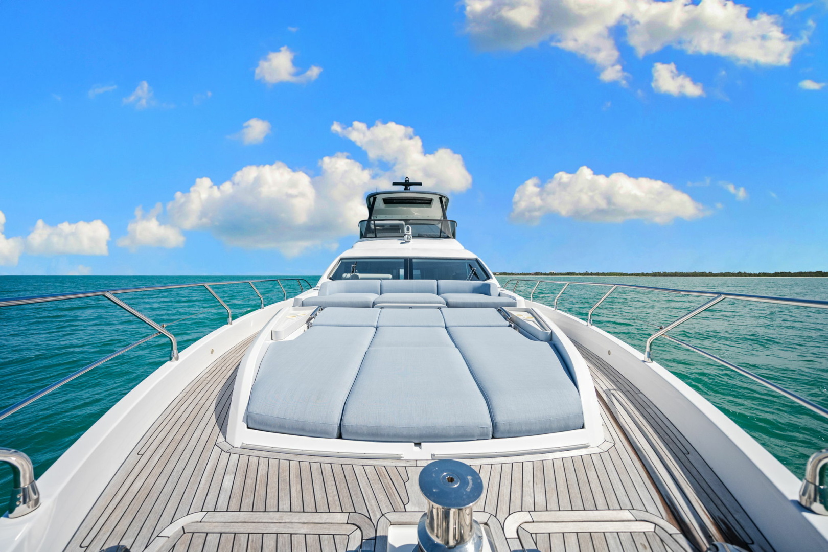 2025 Azimut 68 FLY