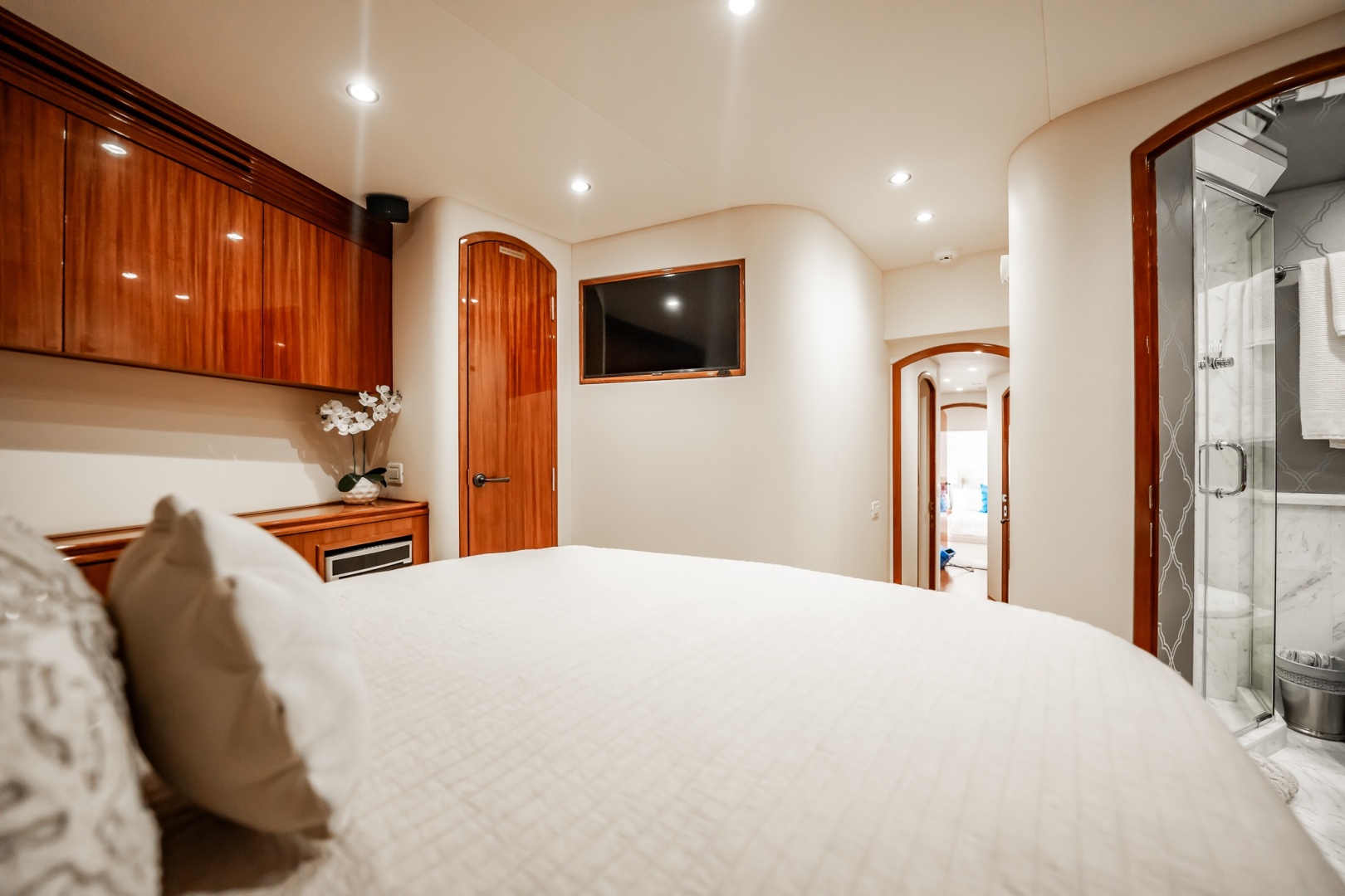 Breakaway 80ft Hatteras Yacht For Sale Breakaway 80ft Hatteras Yacht For Sale