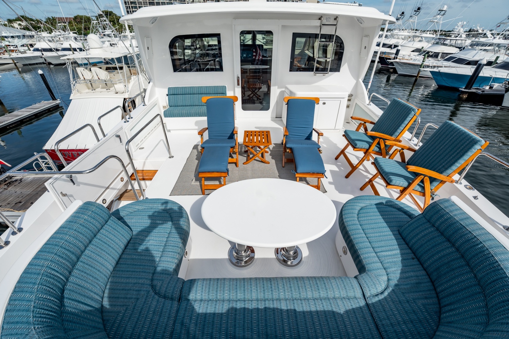 Breakaway 80ft Hatteras Yacht For Sale Breakaway 80ft Hatteras Yacht For Sale
