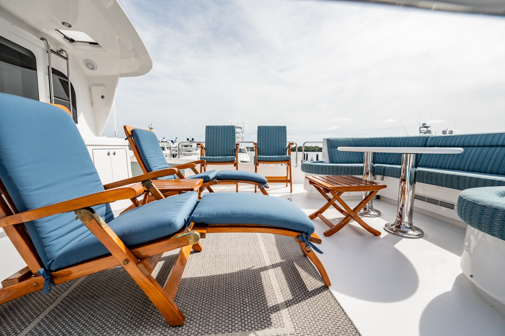 Breakaway 80ft Hatteras Yacht For Sale Breakaway 80ft Hatteras Yacht For Sale