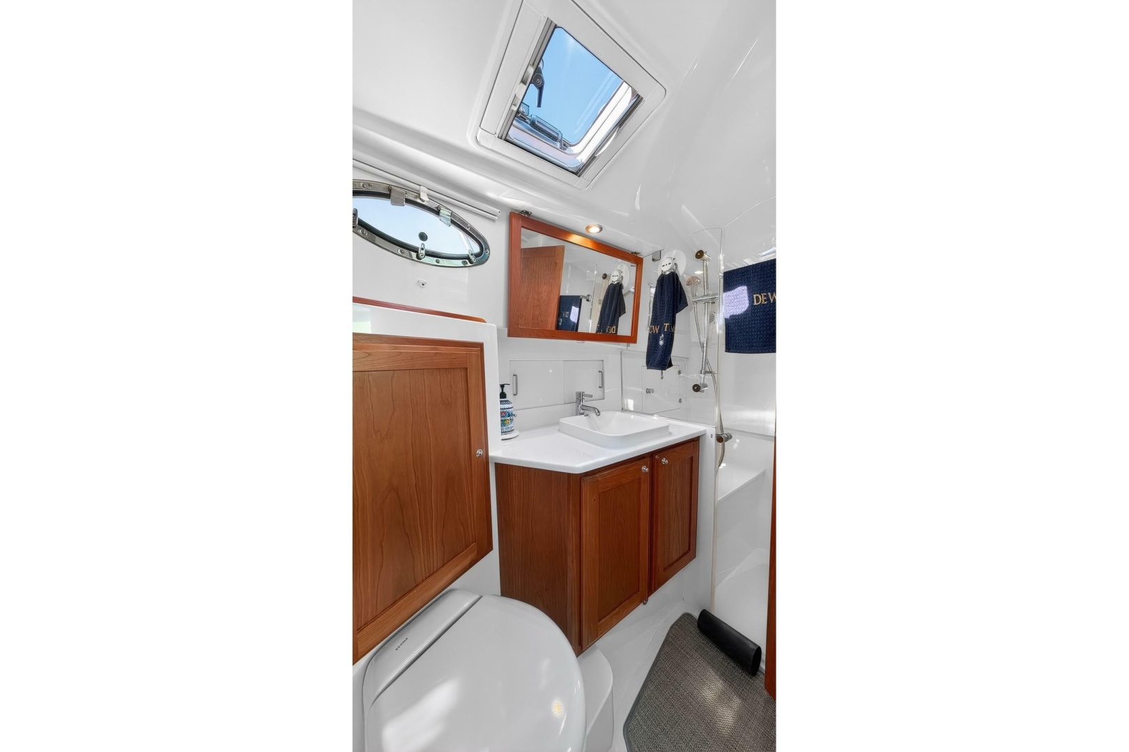 2024 Back Cove 390