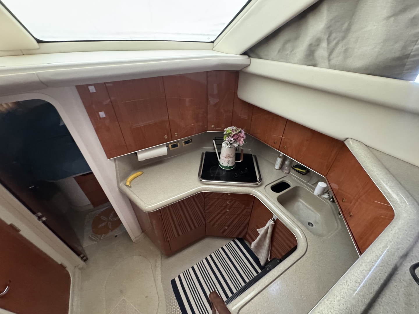 2001 Sea Ray 380 Aft Cabin