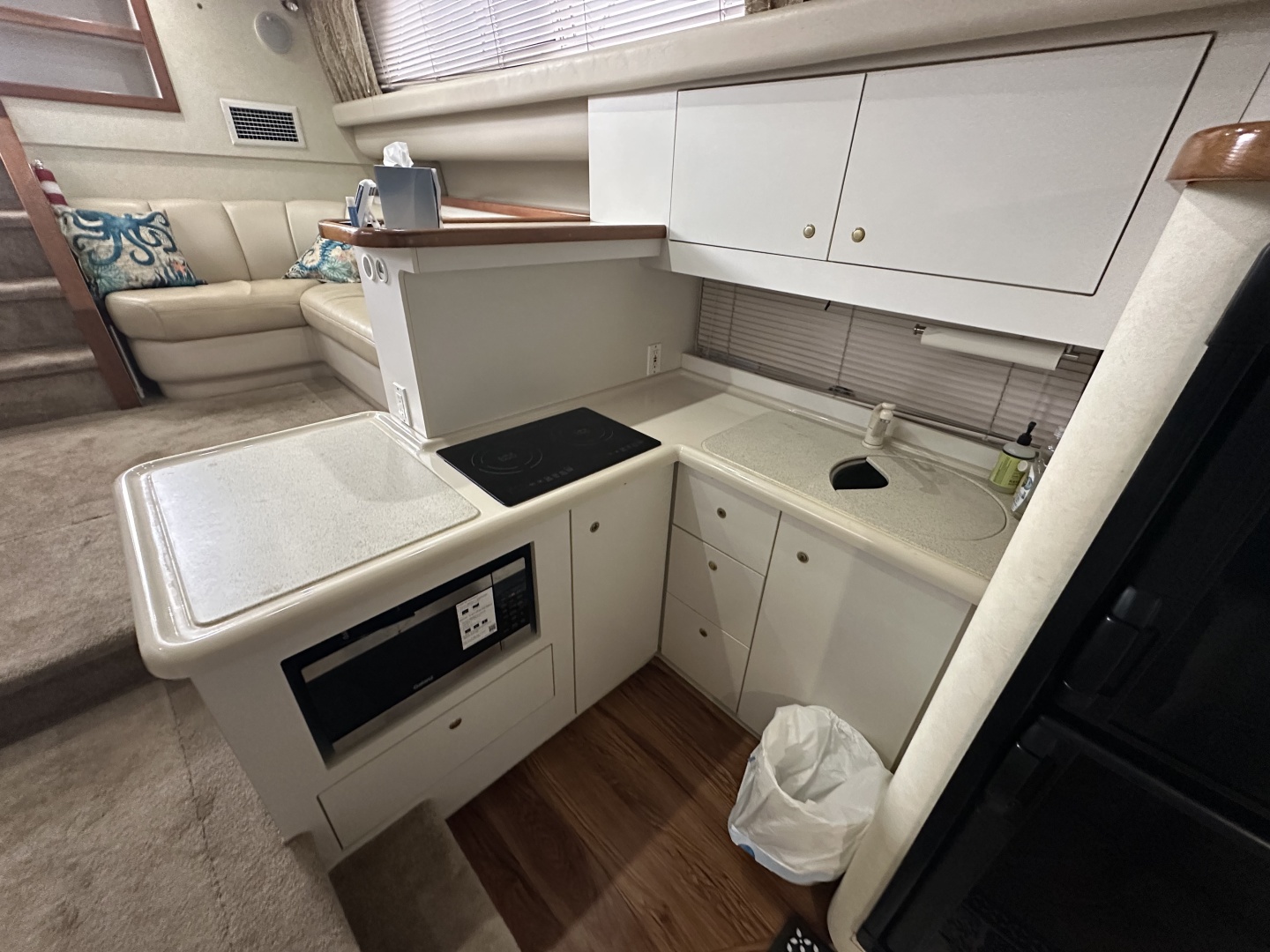 Seahorse III 39ft Cruisers Yachts Yacht For Sale Seahorse III 39ft Cruisers Yachts Yacht For Sale