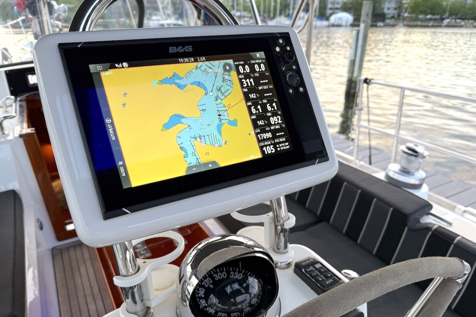 2014 Hylas 56