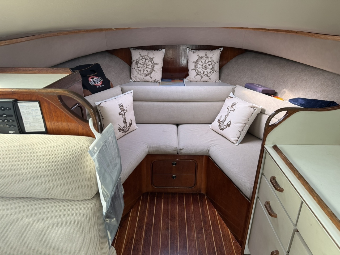 LEXI BRI 30ft Black Watch Yacht For Sale