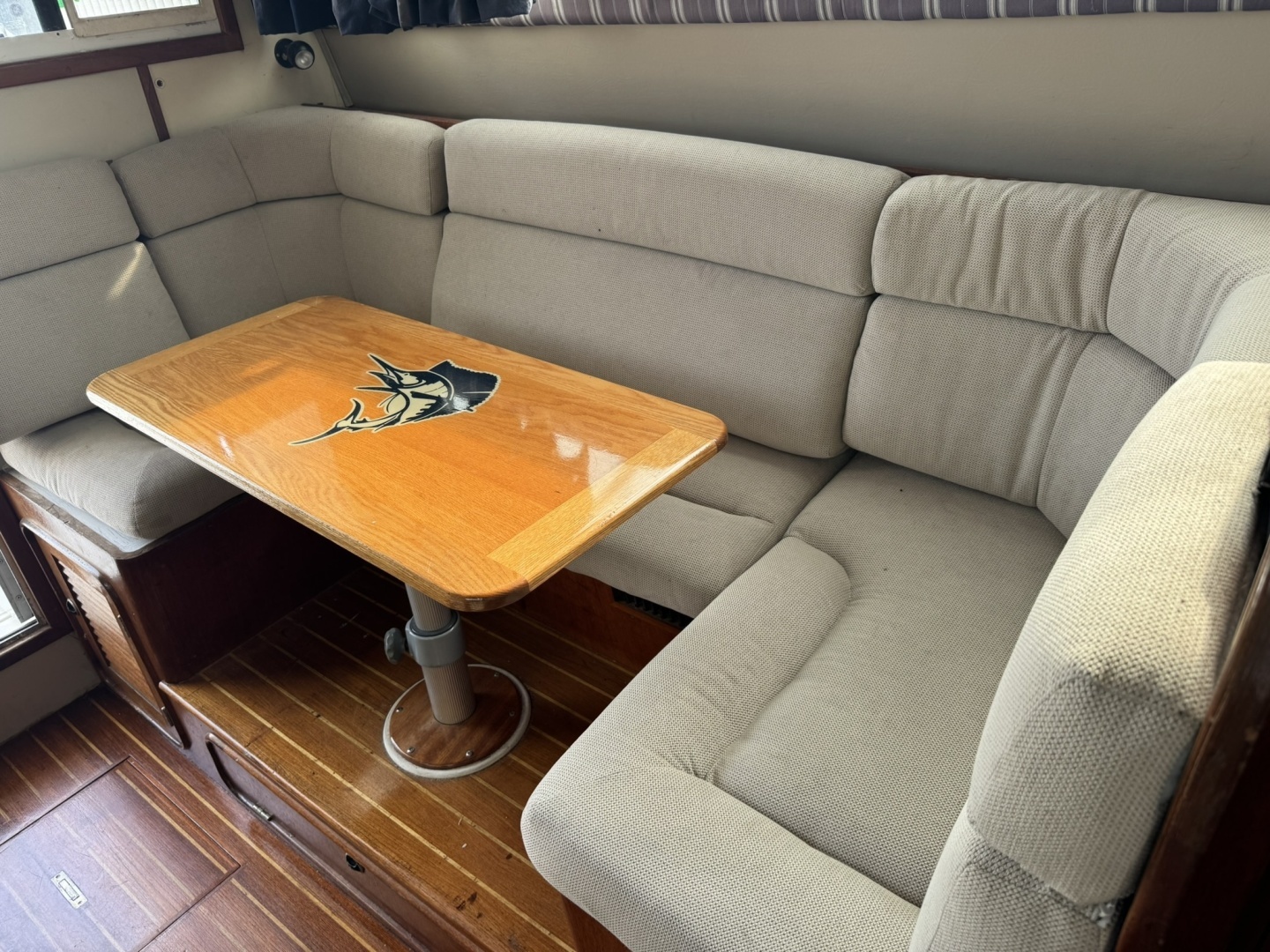 LEXI BRI 30ft Black Watch Yacht For Sale
