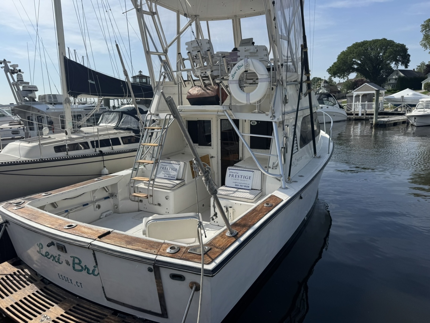 LEXI BRI 30ft Black Watch Yacht For Sale