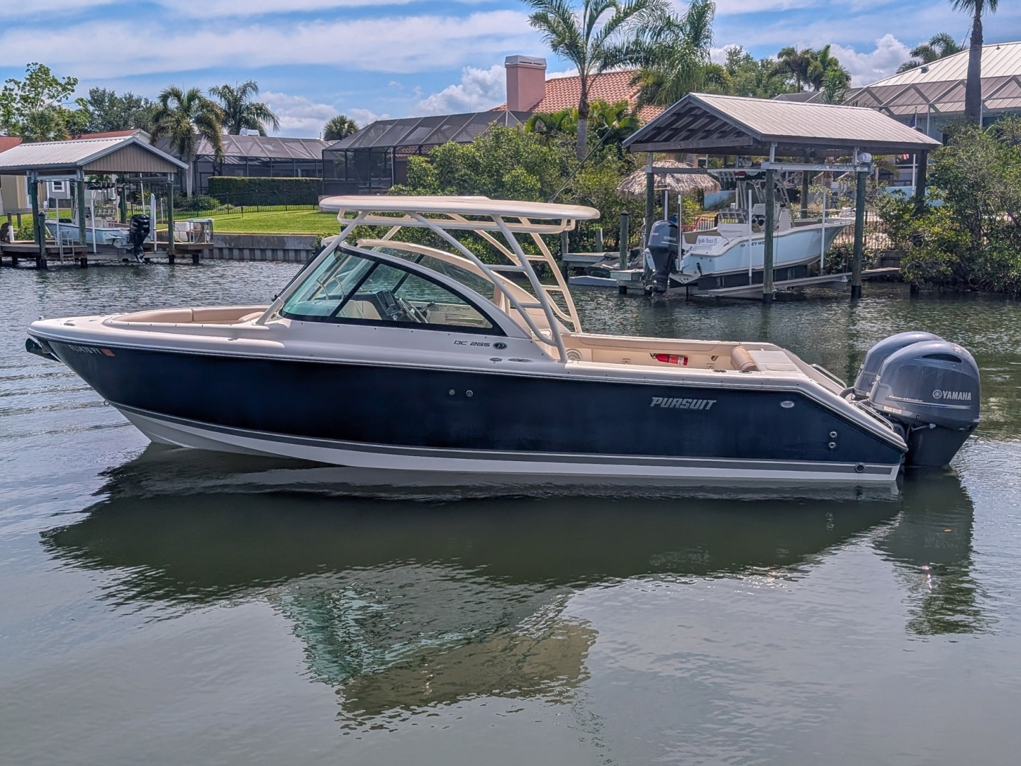 2015 Pursuit DC 265 Dual Console
