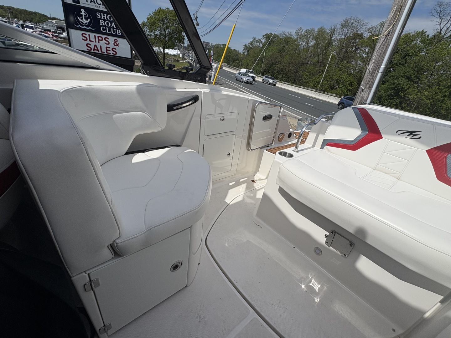 2013 Monterey M5 Sport Boat