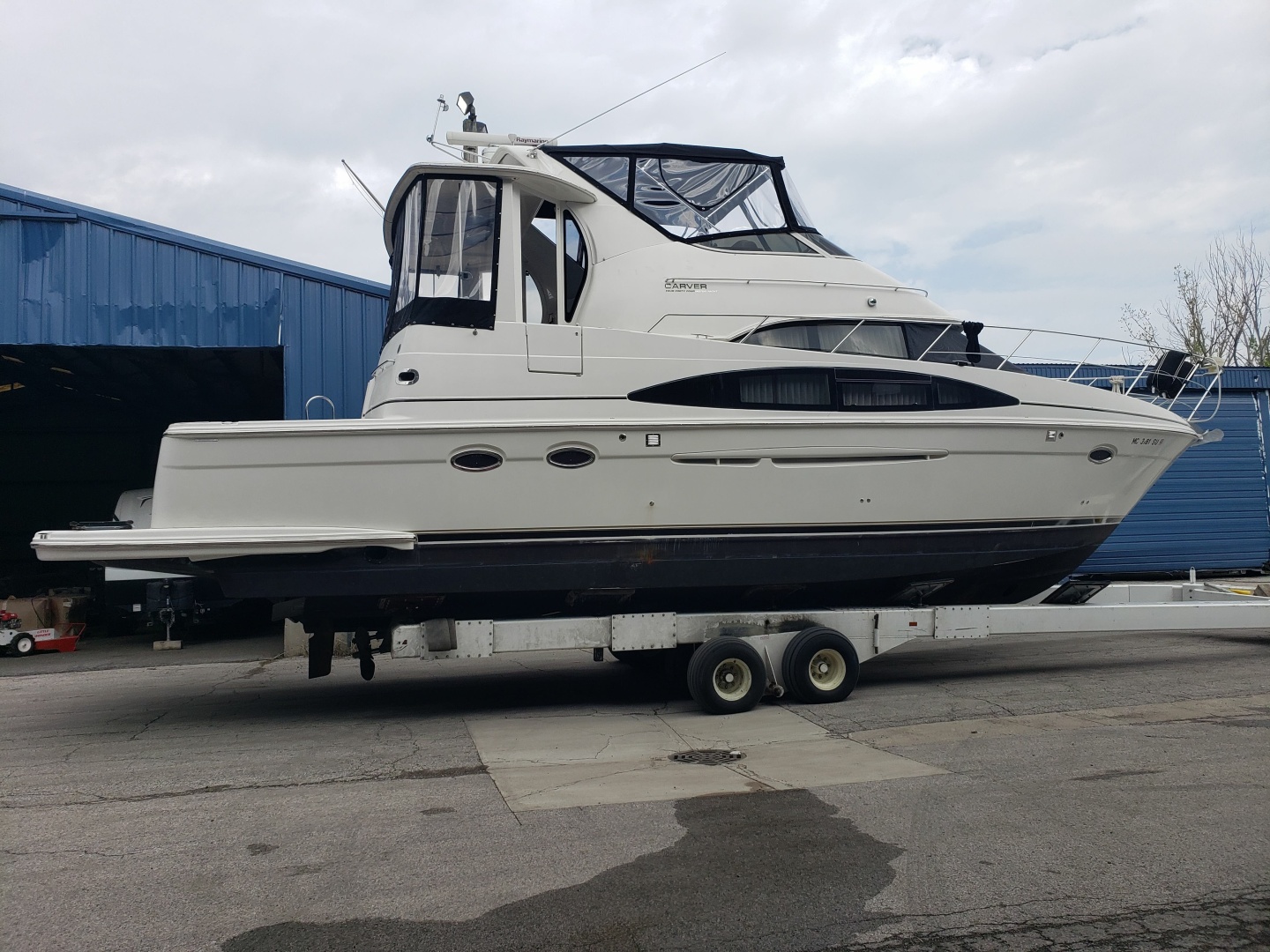 2005 Carver 444 Motor Yacht