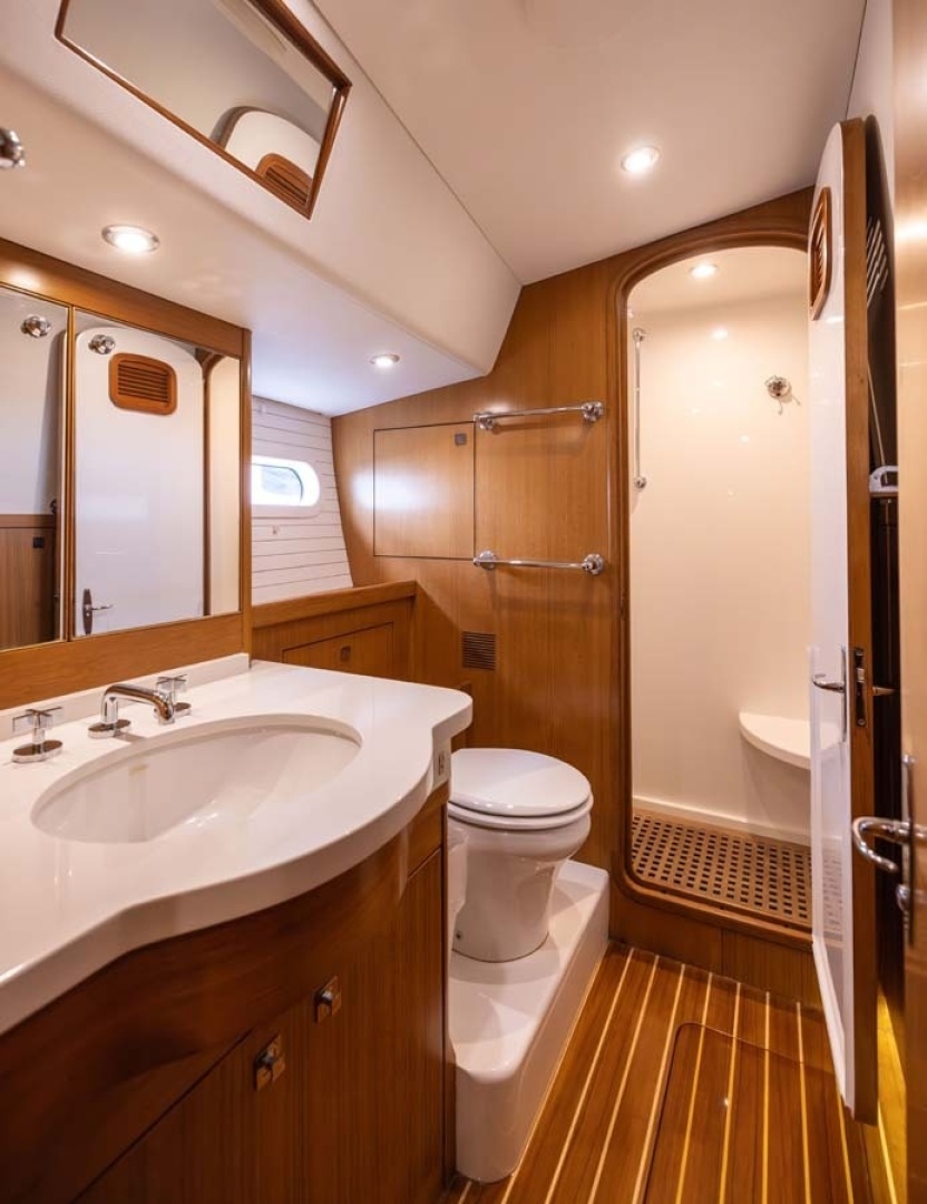 VENTURE 76ft Admiral Marine Yacht For Sale