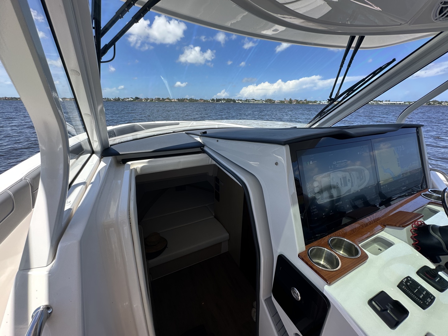 Regal 38 SAV - Photo 14