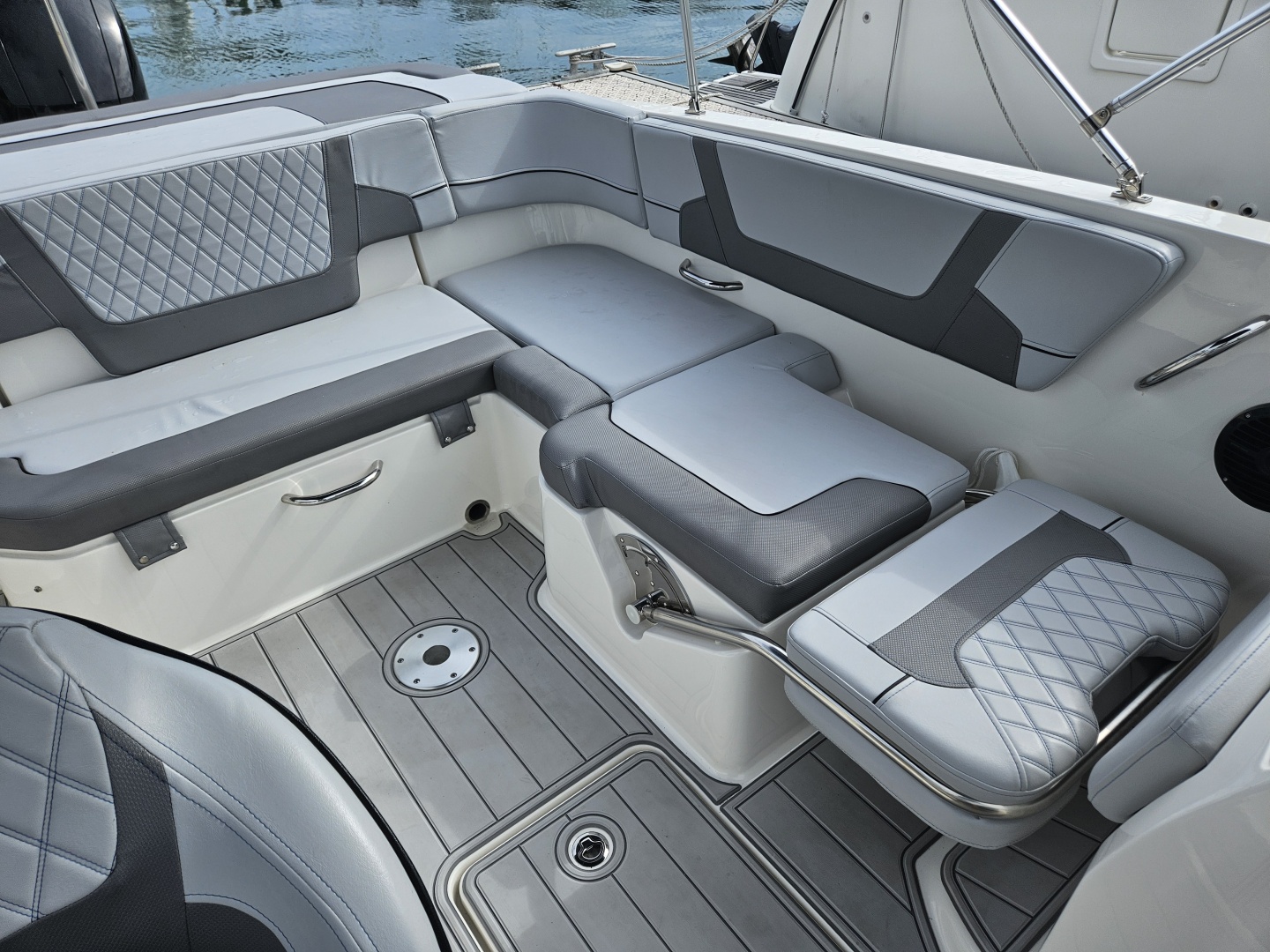2024 Bayliner VR6 Bowrider OB