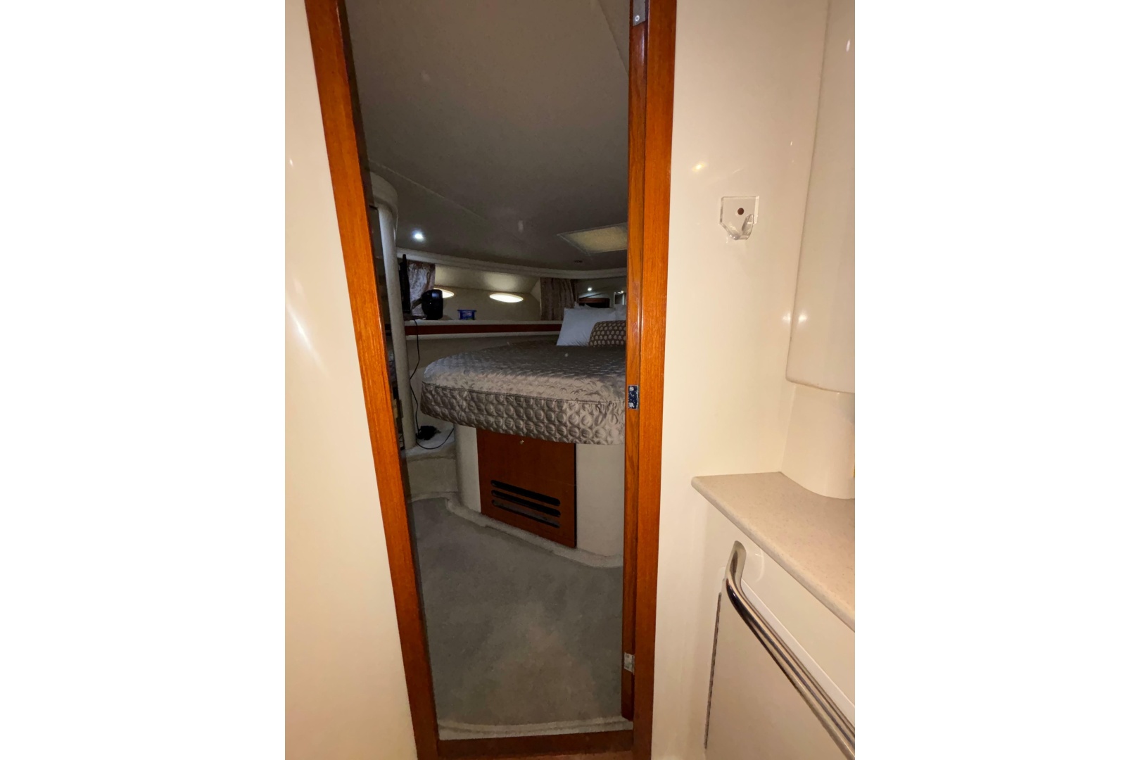 1999 Sea Ray 480 Sedan Bridge