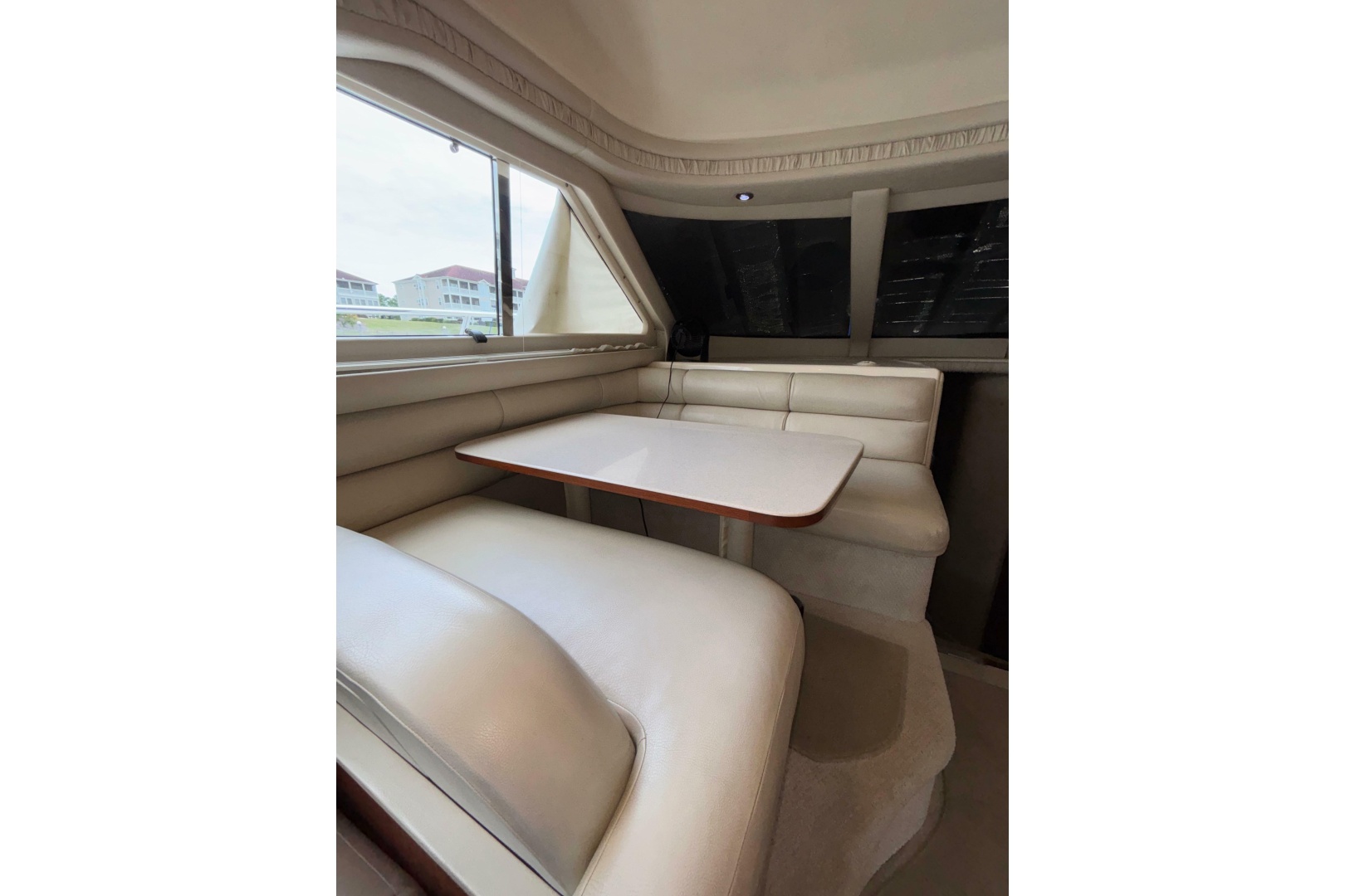 1999 Sea Ray 480 Sedan Bridge