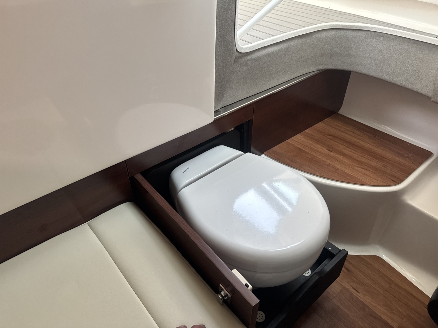 2023 Chaparral 280 OSX