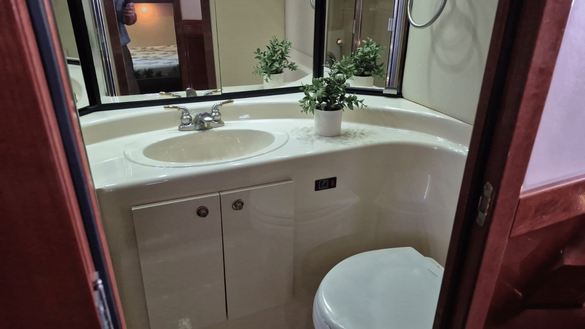 Guest Head with Shower