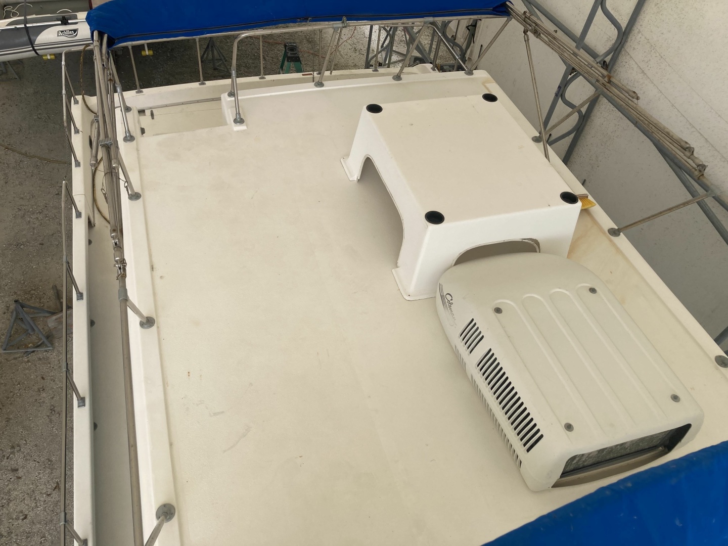 Fun Seeker 40ft Holiday Mansion Yacht For Sale Fun Seeker 40ft Holiday Mansion Yacht For Sale