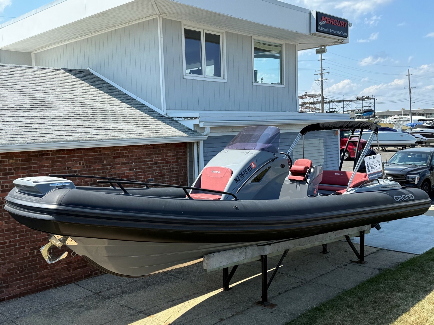 2023 Grand Inflatables Gold 850